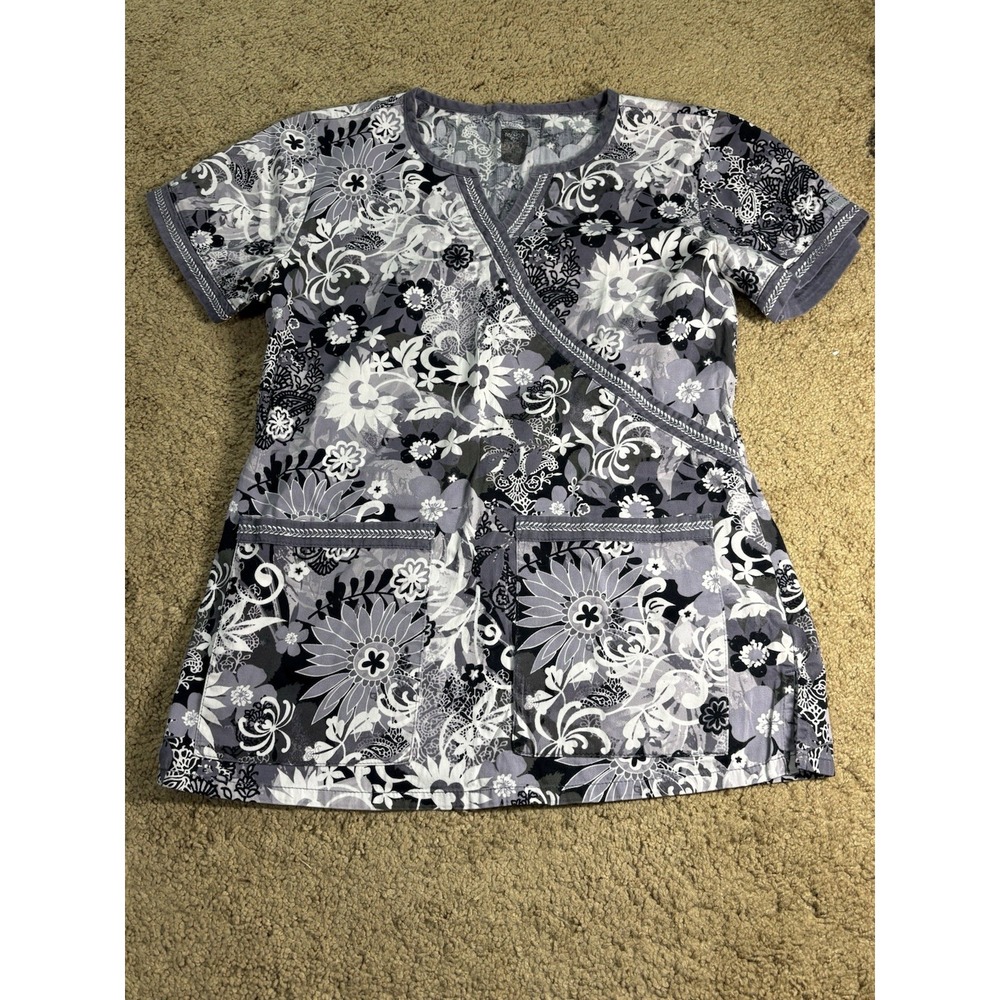 Med Couture Scrub Top Women Xsmall‎ Floral Black and White Short Sleeve V-Neck